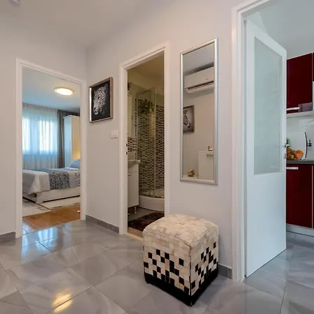 Libor Apartman * سبليت