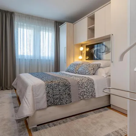 شقة Libor Apartman *